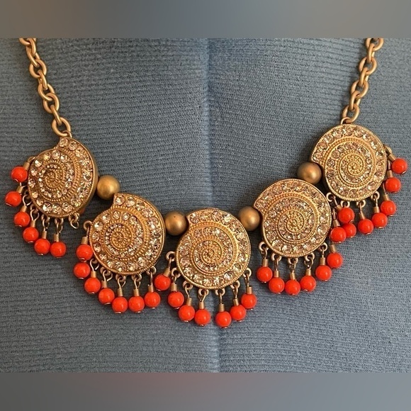 NWT Orange Rhinestone Gold Beaded Statement Necklace - Picture 2 of 3